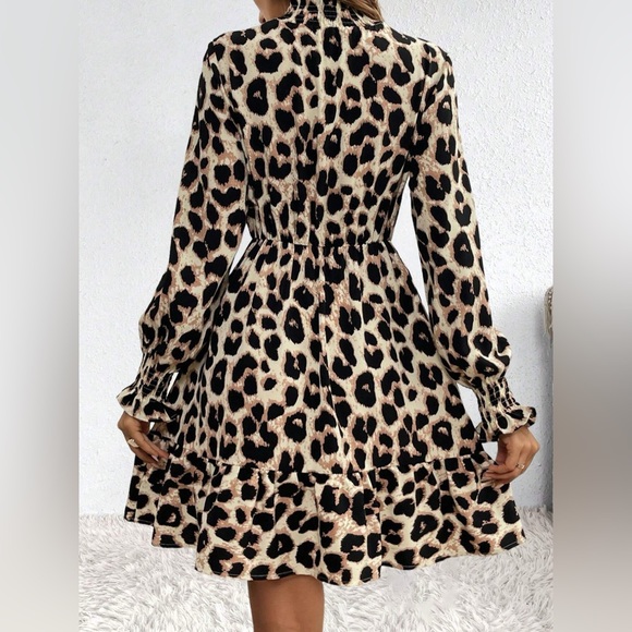 Leopard Print Ruffle Hem Mini Dress - Picture 3 of 11